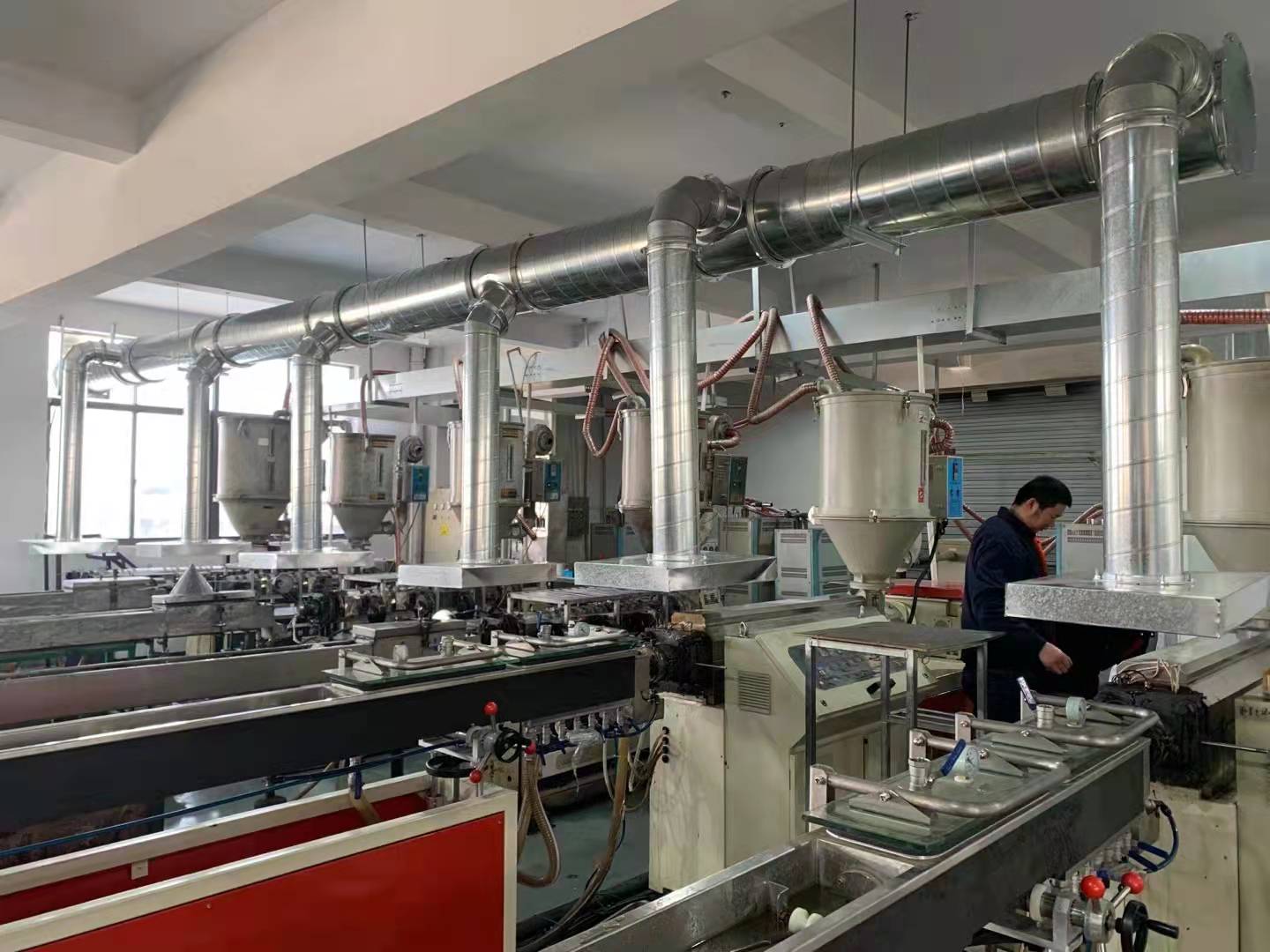 塑料注塑机车间活性炭除味--乐虎lehu工业