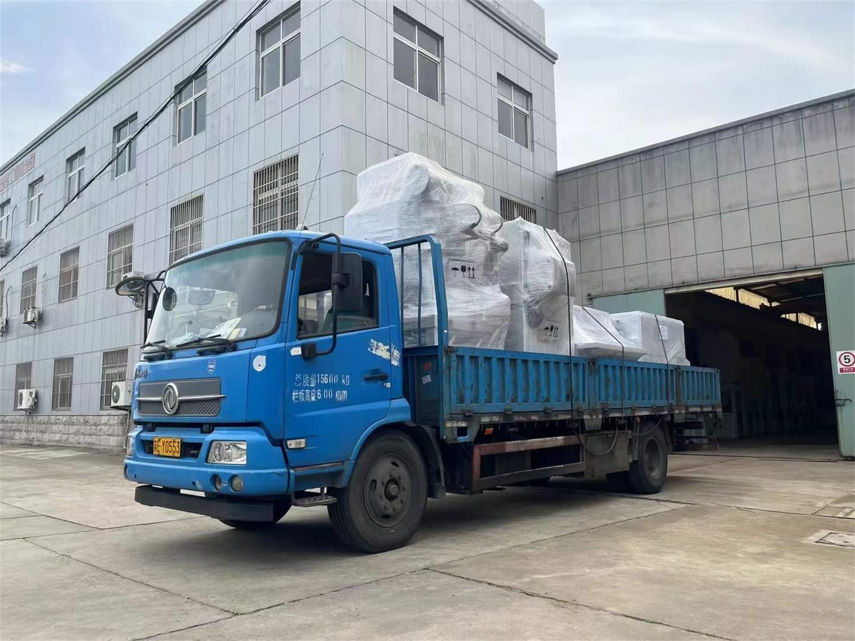 整车除尘装备发货—张家港乐虎lehu工业吸尘器