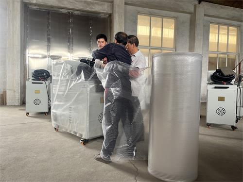 防爆型工业吸尘器打包发货—张家港乐虎lehu工业吸尘器_乐虎lehu