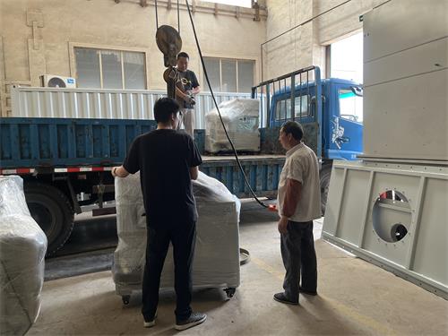 防爆型工业吸尘器打包发货—张家港乐虎lehu工业吸尘器_乐虎lehu