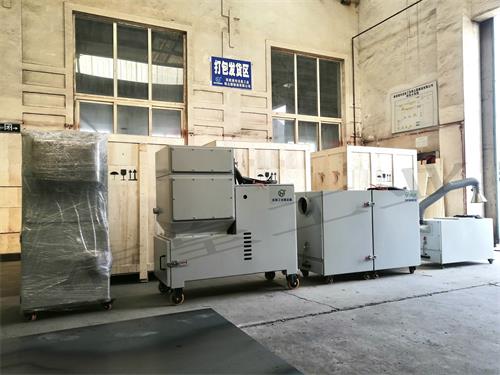 三整车除尘装备打包发货——乐虎lehu工业_乐虎lehu