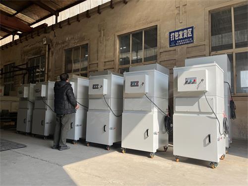 哈尔滨客户定制的十台脉冲滤筒除尘器打包发货——乐虎lehu工业_乐虎lehu