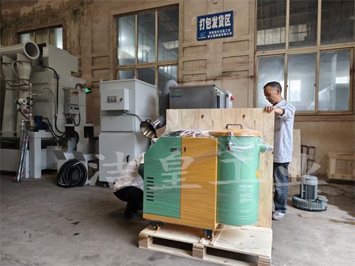 几台小装备打包发货——乐虎lehu工业_乐虎lehu