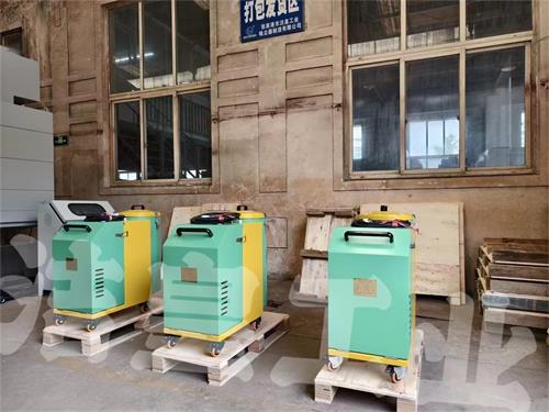 出口至越南的纺织厂专用工业吸尘器打包发货——乐虎lehu工业_乐虎lehu