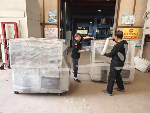 两台打磨除尘事情台发往青海_乐虎lehu